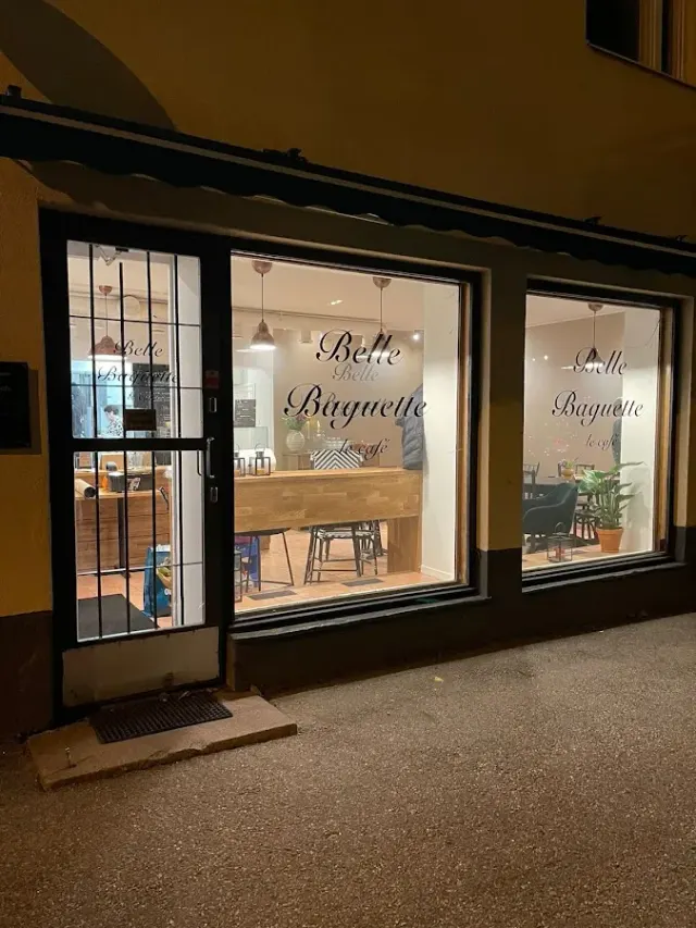 BookNoFees: Kaviareň – Belle Baguette – Helsinki – Krásna bageta, fotka 2