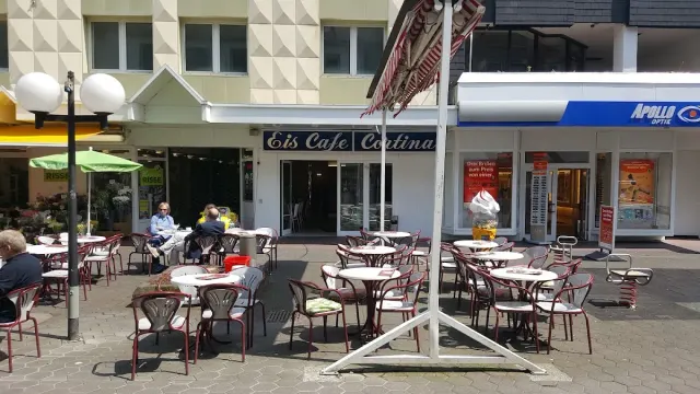 BookNoFees: Reštaurácia – Eiscafé Cortina – Meschede – Kaviareň Cortina, fotka 3