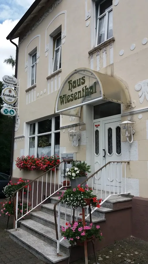 BookNoFees: Reštaurácia – Haus Wiesenthal – Plettenberg – Haus Wiesenthal, fotka 1