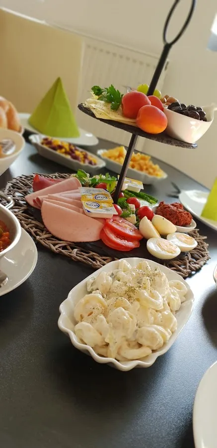 BookNoFees: Kaviareň – Ütterlingser Frühstücksstube – Werdohl – Ütterlingsova raňajková reštaurácia, fotka 1