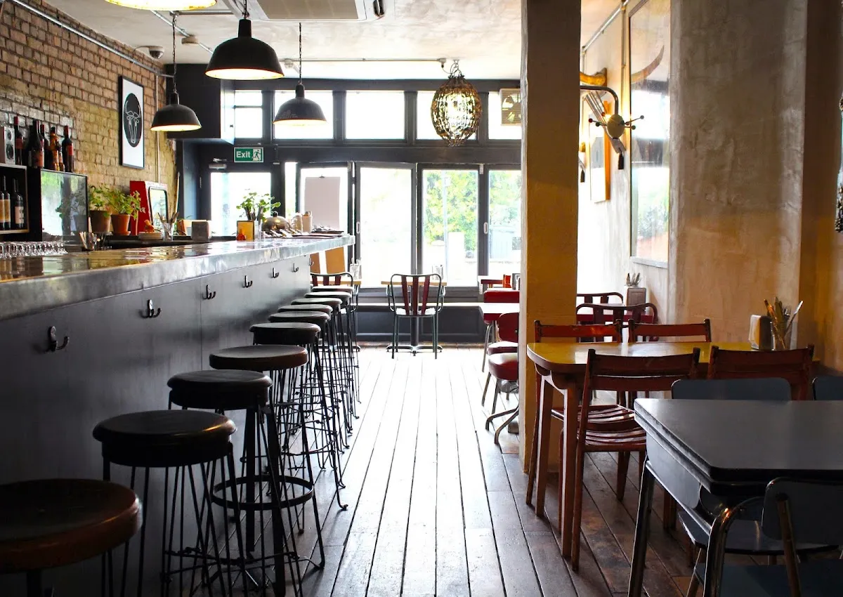 BookNoFees: Reštaurácia – Bar Esteban – London – Bar Esteban, fotka 1