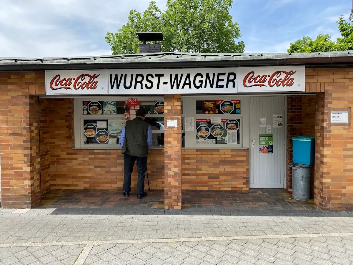 BookNoFees: Reštaurácia – Imbiss Wurst Wagner – Werdohl – Občerstvenie „Wurst Wagner“, fotka 1