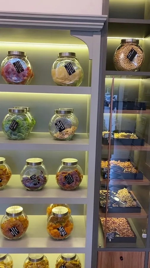 BookNoFees: Kaviareň – Cashew | Nuts, Chocolate, Coffee – Athens – Kešu | Orechy, čokoláda, káva, fotka 3