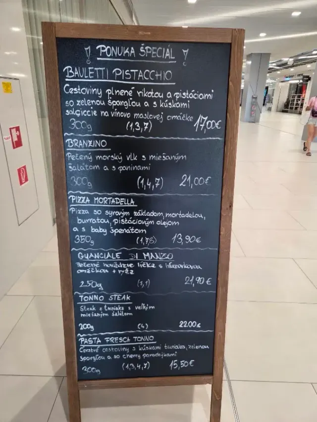 BookNoFees: Kaviareň – Certo "OC Tehelko" – Bratislava – Správne „OC Tehelko“, fotka 3