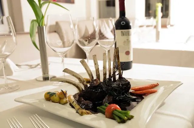BookNoFees: Reštaurácia – CANNIZZARO'S Ristorante-Bar – Lennestadt – CANNIZZARO'S Reštaurácia a bar, fotka 3