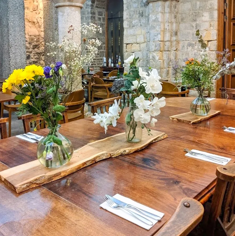 BookNoFees: Kaviareň – Cafe Below – London – Kaviareň Below, fotka 1