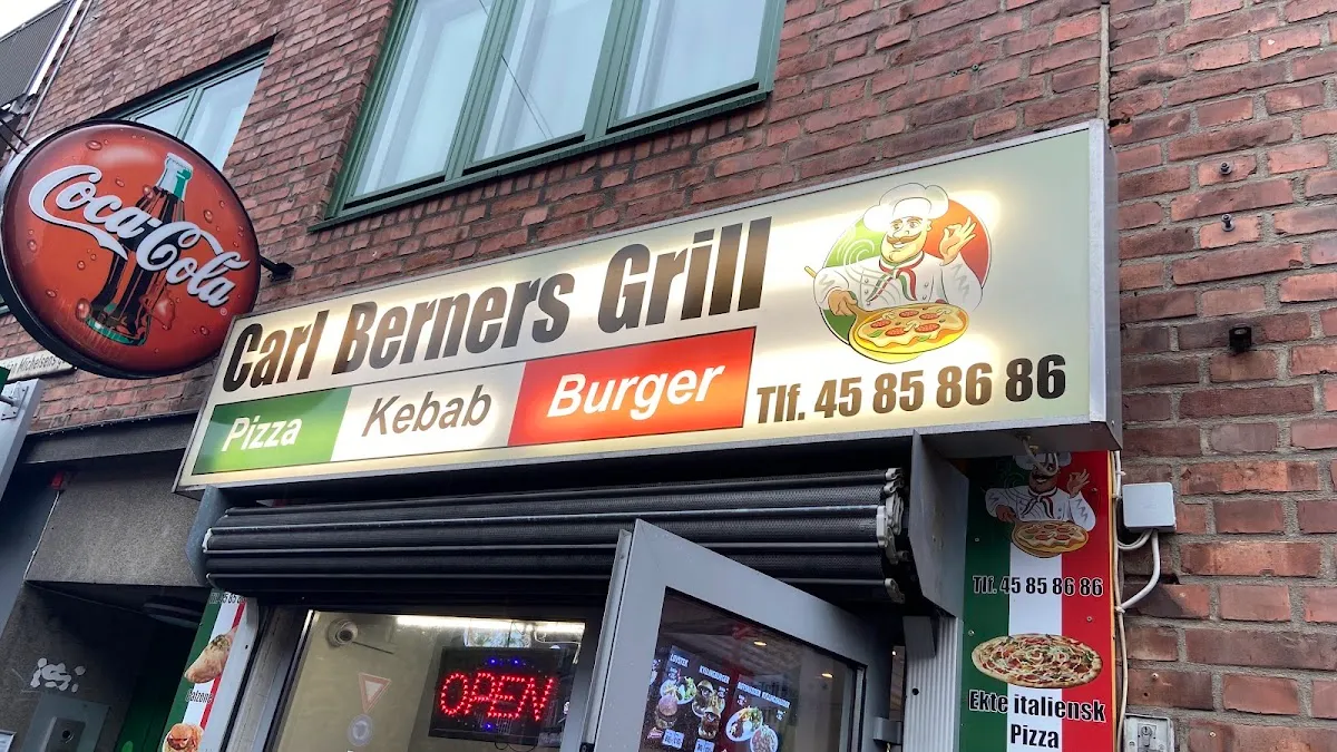BookNoFees: Občerstvenie – Carl Berner Grill – Oslo – Gril Carl Berner, fotka 1