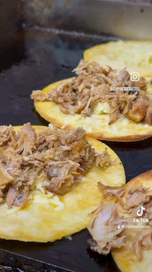 BookNoFees: Občerstvenie – Cypress Tacos – Belgrade – Cypress Tacos, fotka 3