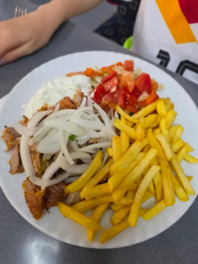 BookNoFees: Reštaurácia – Dreikönigsgrill – Balve – Grilovanie na sviatok Troch kráľov, fotka 3