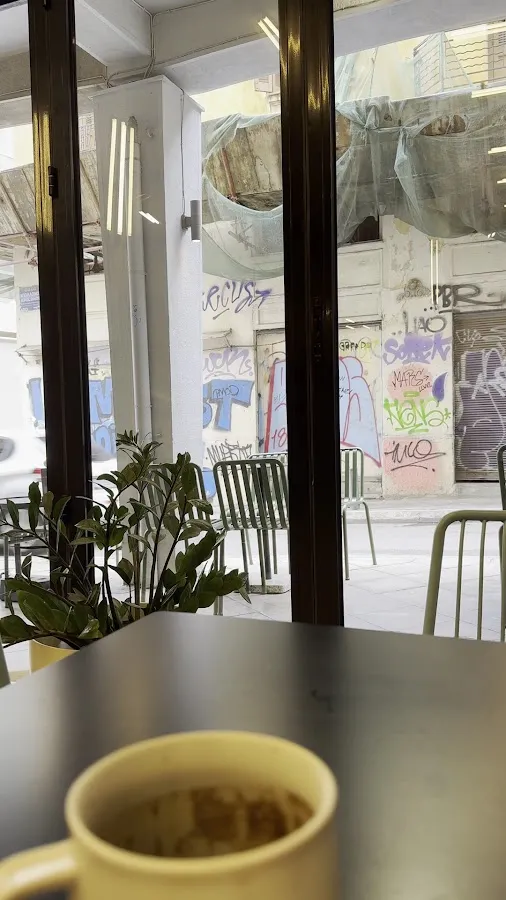BookNoFees: Kaviareň – Third Place – Athens – Tretie miesto, fotka 3