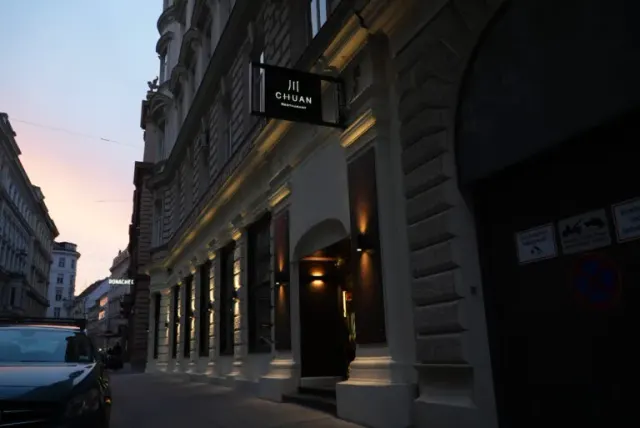 BookNoFees: Reštaurácia – Chuan – Vienna – John, fotka 3