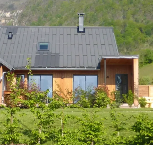 BookNoFees: Priestranná chata – bazén a výhľad na hory v Savojsku, 7 osôb – St Pierre D'albigny