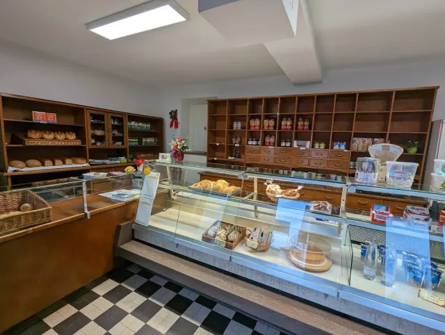 BookNoFees: Reštaurácia – Buddeus Wilhelm Bäckerei – Anröchte – Pekáreň Buddeus Wilhelm, fotka 2