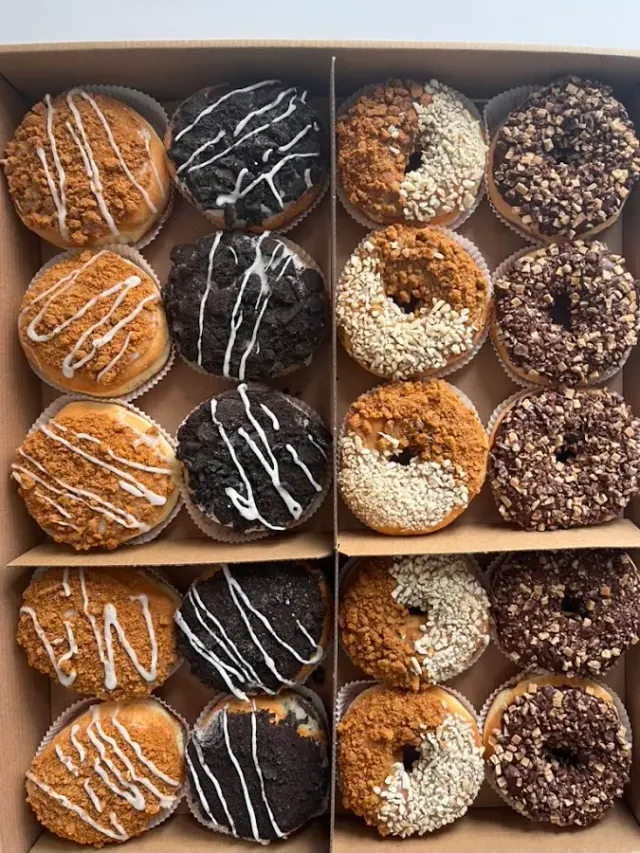BookNoFees: Kaviareň – Donutime – Istanbul – Donutime, fotka 3