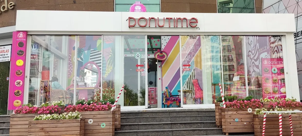 BookNoFees: Kaviareň – Donutime – Istanbul – Donutime, fotka 1