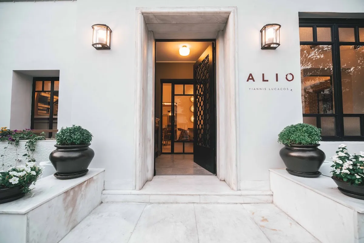 BookNoFees: Reštaurácia – Alio – Athens – Ďalšiemu, fotka 1