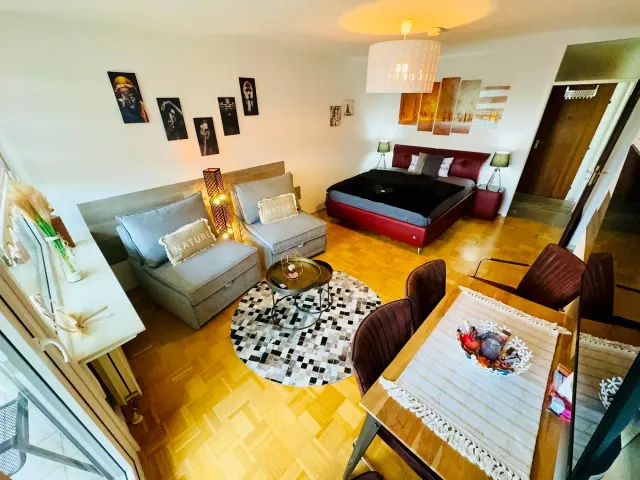 BookNoFees: Pokojný apartmán s balkónom a detským kútikom – Ettlingen