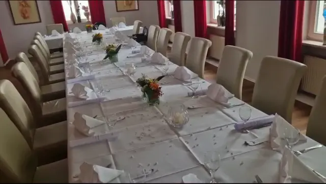 BookNoFees: Reštaurácia – Restaurant Wildrose – Herne – Reštaurácia Wildrose, fotka 3