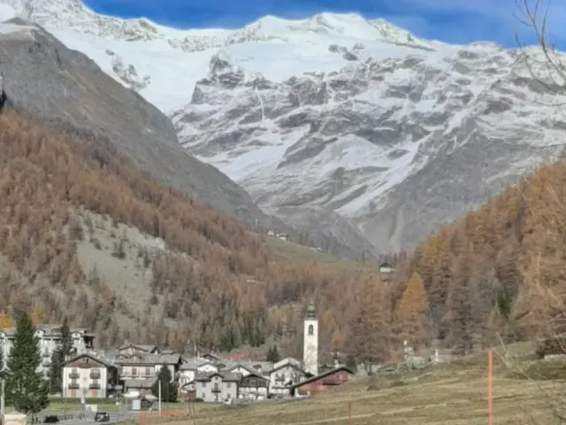 BookNoFees: Útulný dom s krbom a výhľadom na hory – Gressoney-La-Trinité