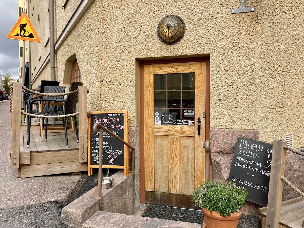 BookNoFees: Kaviareň – Encanto Cafe – Helsinki – Encanto Cafe, fotka 1