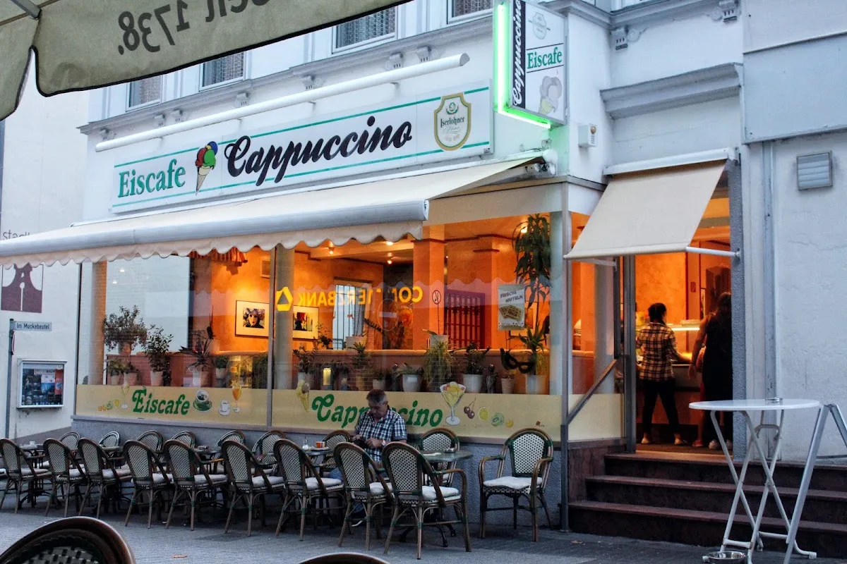 BookNoFees: Reštaurácia – Eiscafé Cappuccino – Altena – Eiscafé Cappuccino, fotka 1