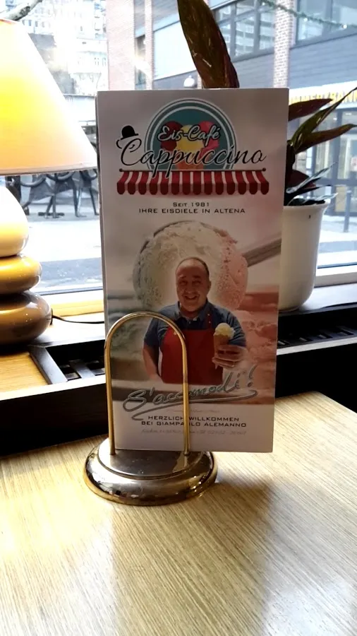 BookNoFees: Reštaurácia – Eiscafé Cappuccino – Altena – Eiscafé Cappuccino, fotka 3