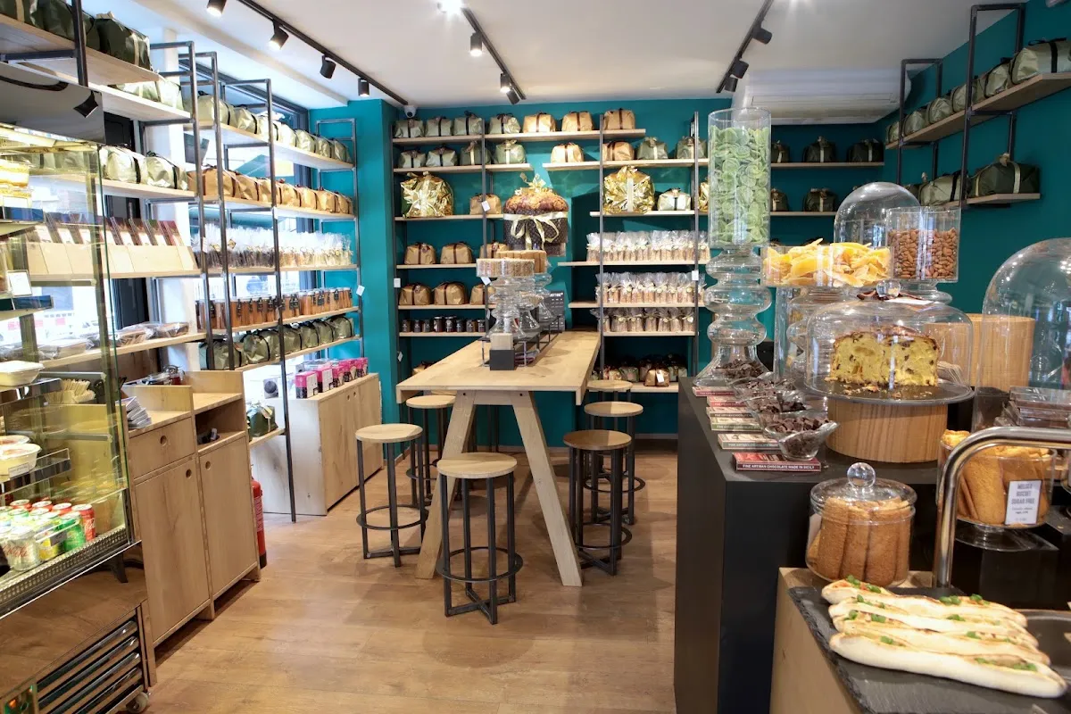 BookNoFees: Kaviareň – Arro Coffee - The Temple of Coffee – London – Arro Coffee – Chrám kávy, fotka 1
