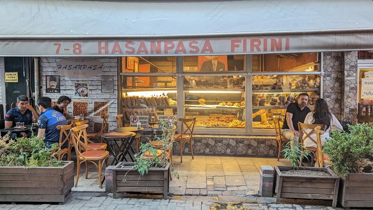 BookNoFees: Pekáreň – 7-8 Hasanpaşa Fırını – Istanbul – 7–8 Pekáreň Hasanpaşa, fotka 1