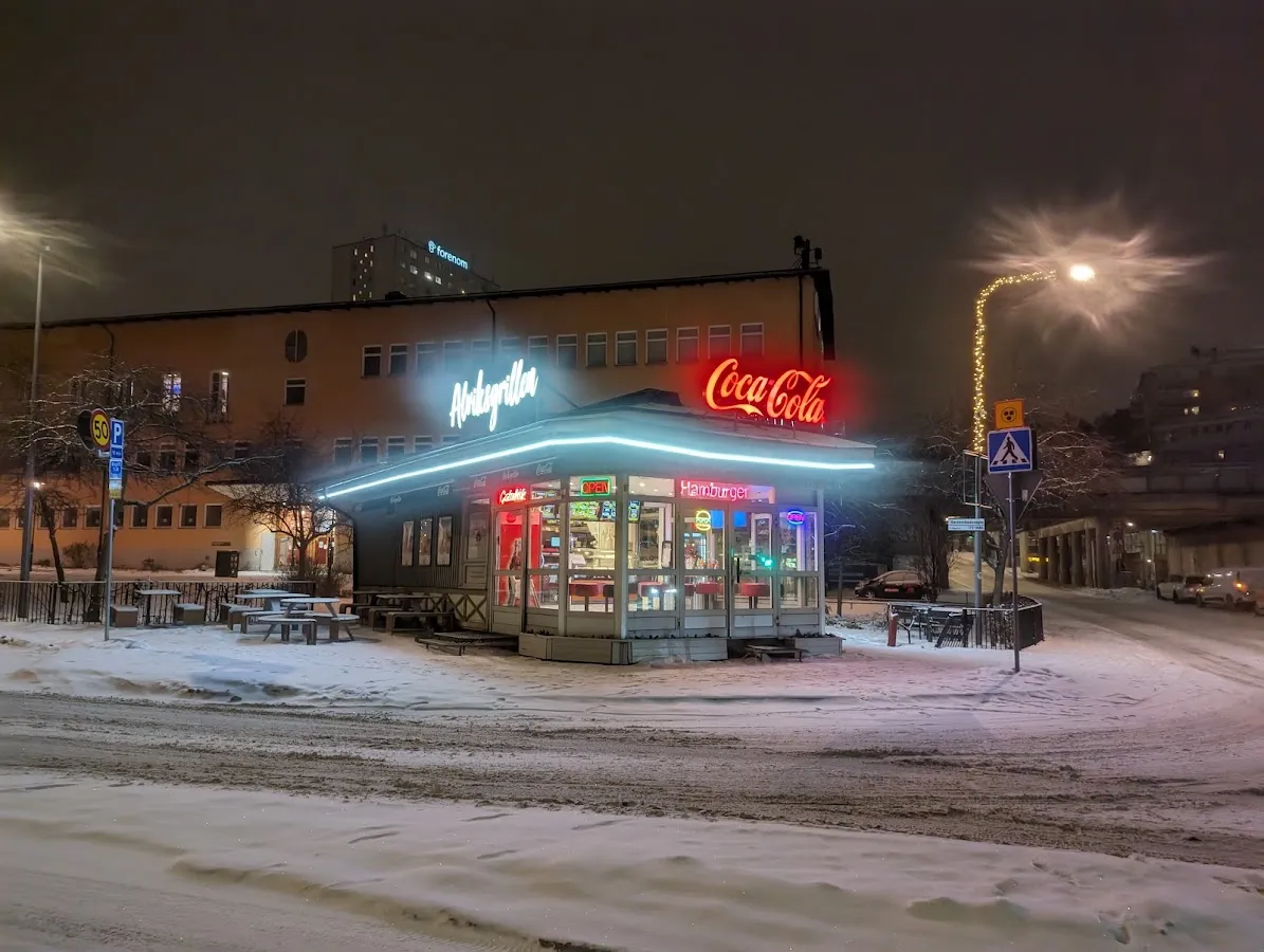 BookNoFees: Občerstvenie – Alviksgrillen – Stockholm – Alviksgrillen, fotka 1