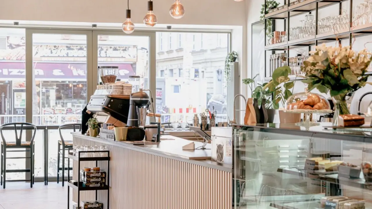 BookNoFees: Kaviareň – Coffeewerk – Vienna – Kávovarenie, fotka 1