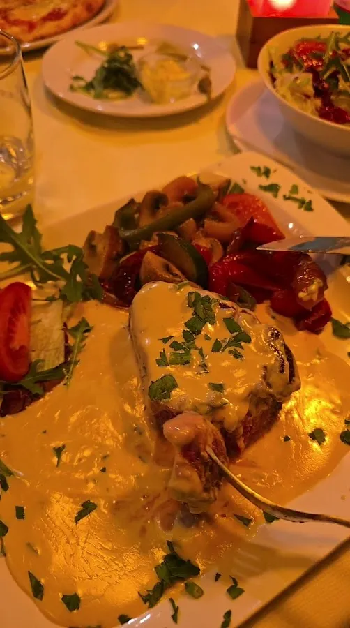 BookNoFees: Reštaurácia – Ristorante Pizzeria La Vita – Holzwickede – Reštaurácia a pizzeria La Vita, fotka 3