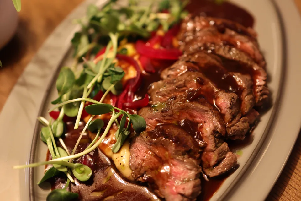BookNoFees: Ukážková fotografia: Steak